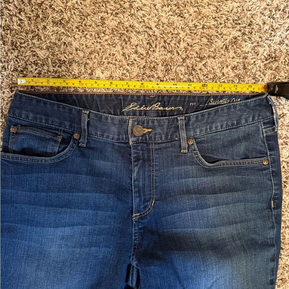 Eddie Bauer Women’s Denim Slightly Curvy Boot Cut Jean Size 12 Petite - Picture 7 of 9